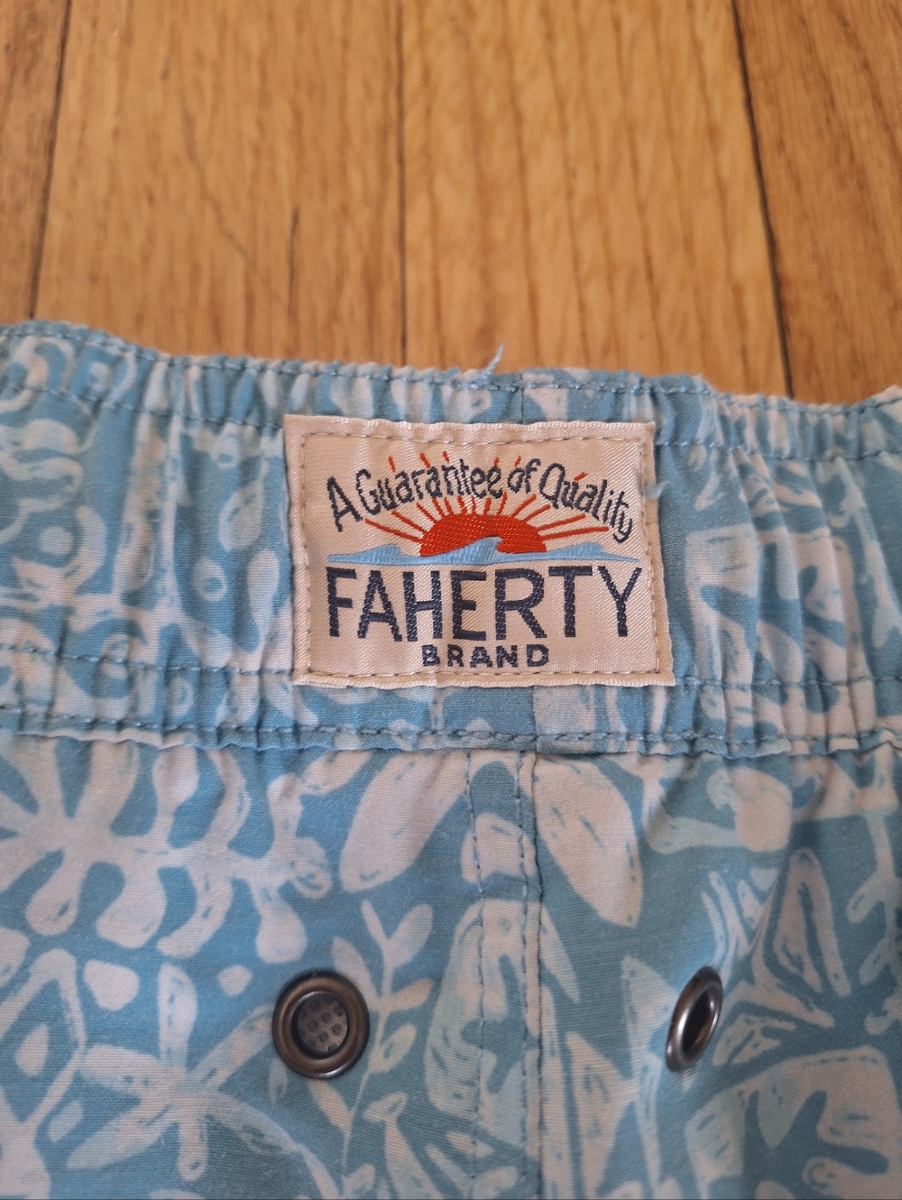 Faherty Classic Beacon Light Blue & White Geometric Swim Trunks Size XL - Picture 3 of 3
